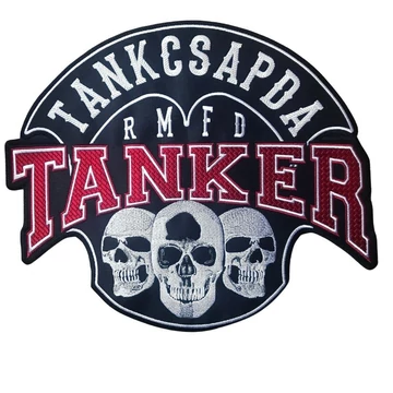 TANKER felvarró - piros - 30,5 x 36 cm
