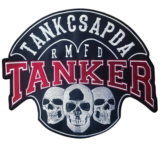 TANKER felvarró - piros - 30,5 x 36 cm