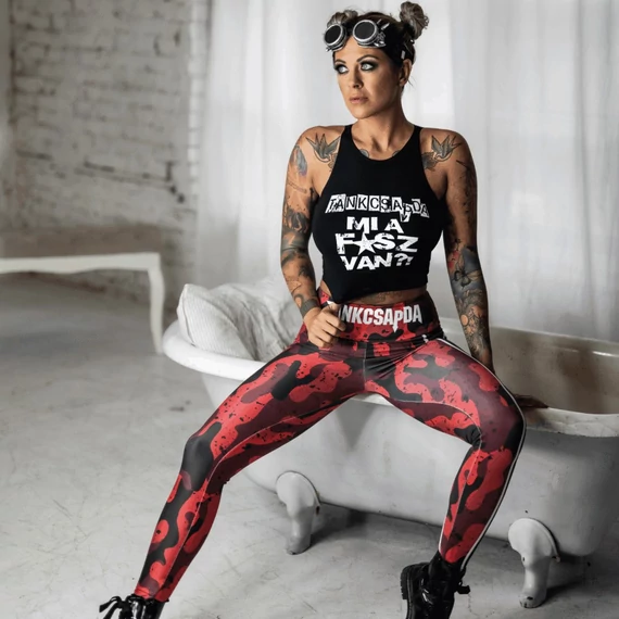 Leggings - piros terepmintás - női