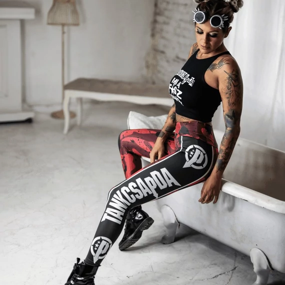 Leggings - piros terepmintás - női